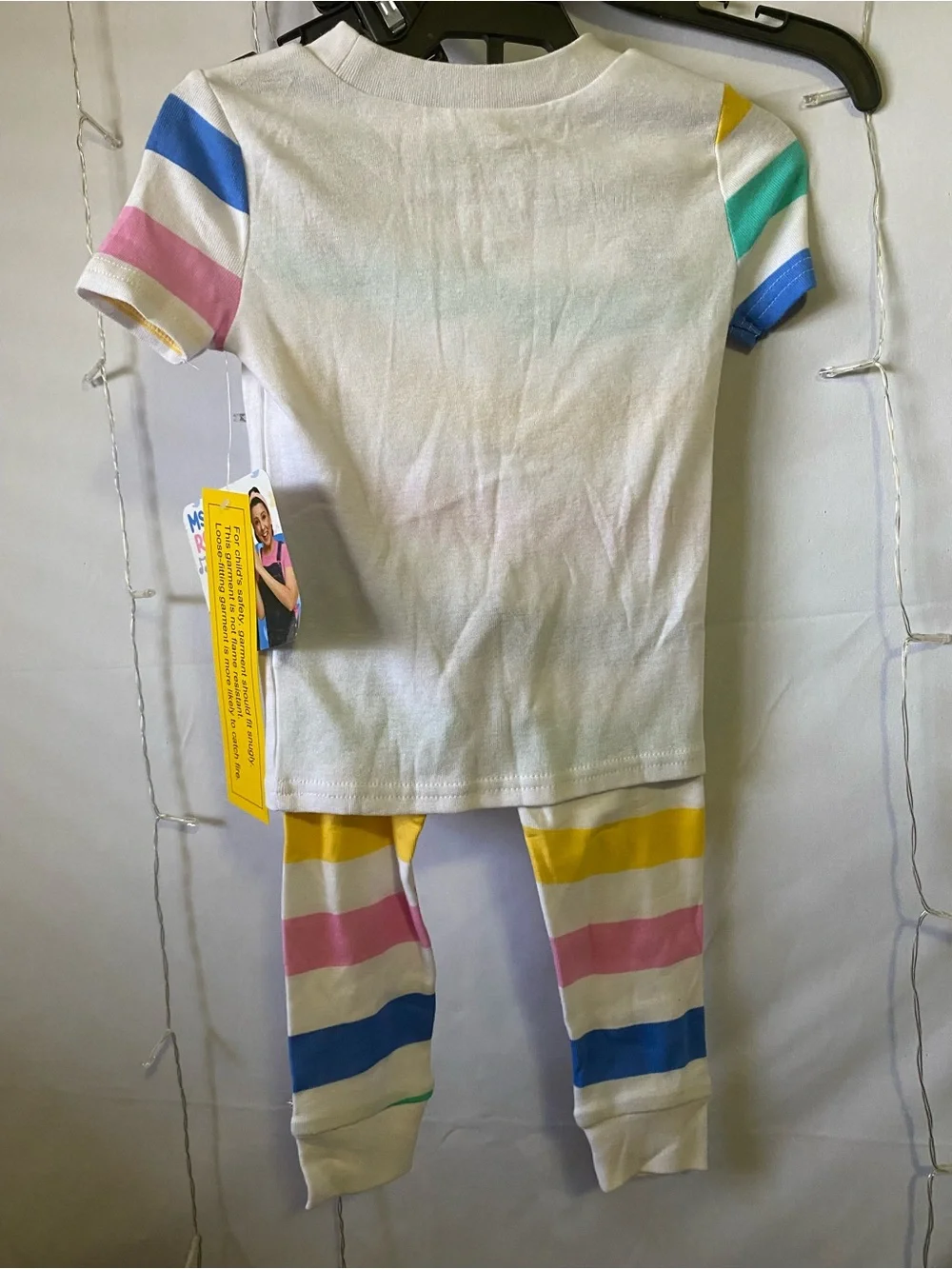 N/A comfortable white